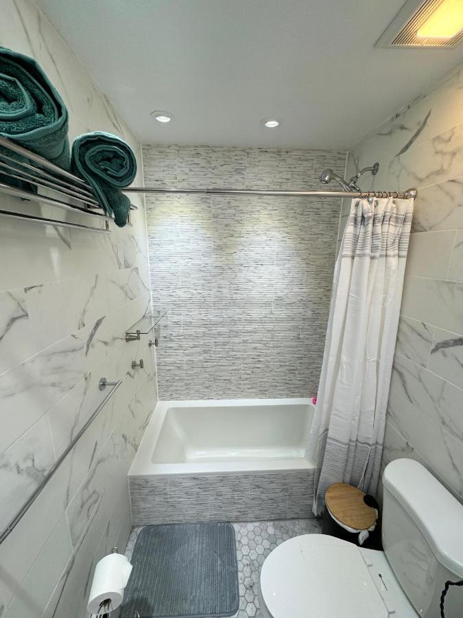 The Waltham Private Room & Bathroom John F Kennedy Jfk Lga Airport Manhattan Penn Station Bullet-Train 15 Min New York Exterior foto